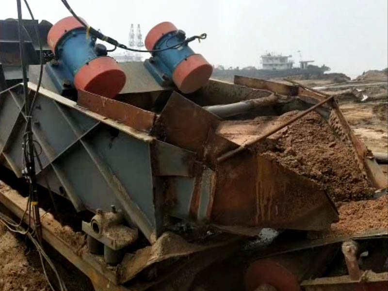 高效脫水篩工作現(xiàn)場(chǎng)